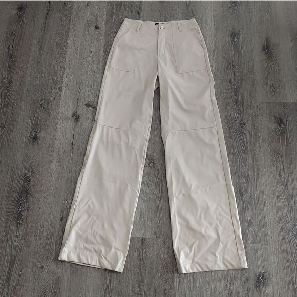 PrettyLittleThing Faux Leather Wide Leg Pants Sz 6 - Picture 1 of 6